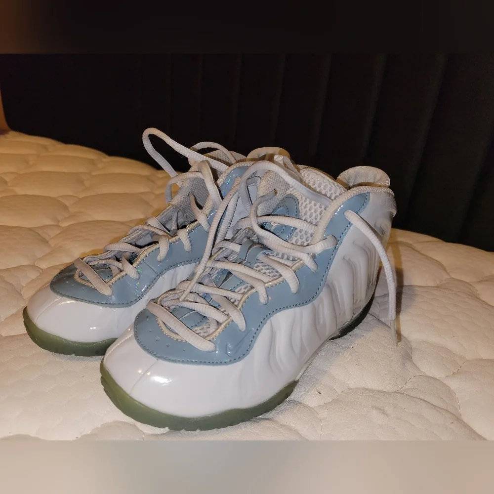 NIKE Kids Stylish Blue and White Sneakers